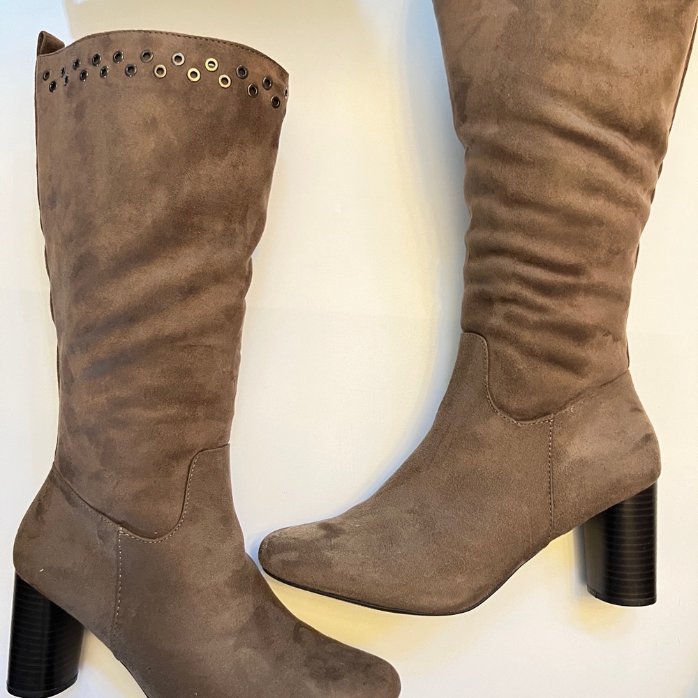 Kim Rogers brown knee high suede tall boots sz 10